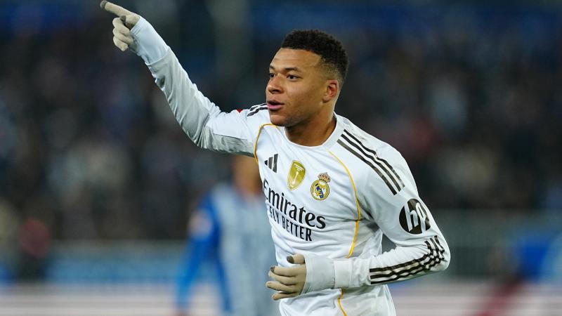 多纳鲁马：我很失望也很愤怒，要向所有意大利球迷说声对不起（多纳鲁马向意大利球迷致歉：我既失望又愤怒）