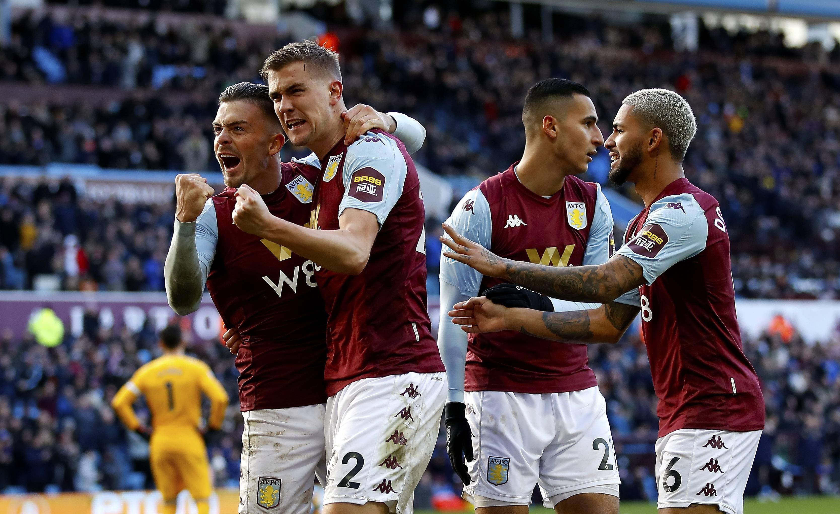 马丁内斯：昨天训练后B费让内维斯主罚任意球；更衣室氛围很好（马丁内斯透露：B费昨训后将任意球机会让给内维斯，更衣室气氛不错）