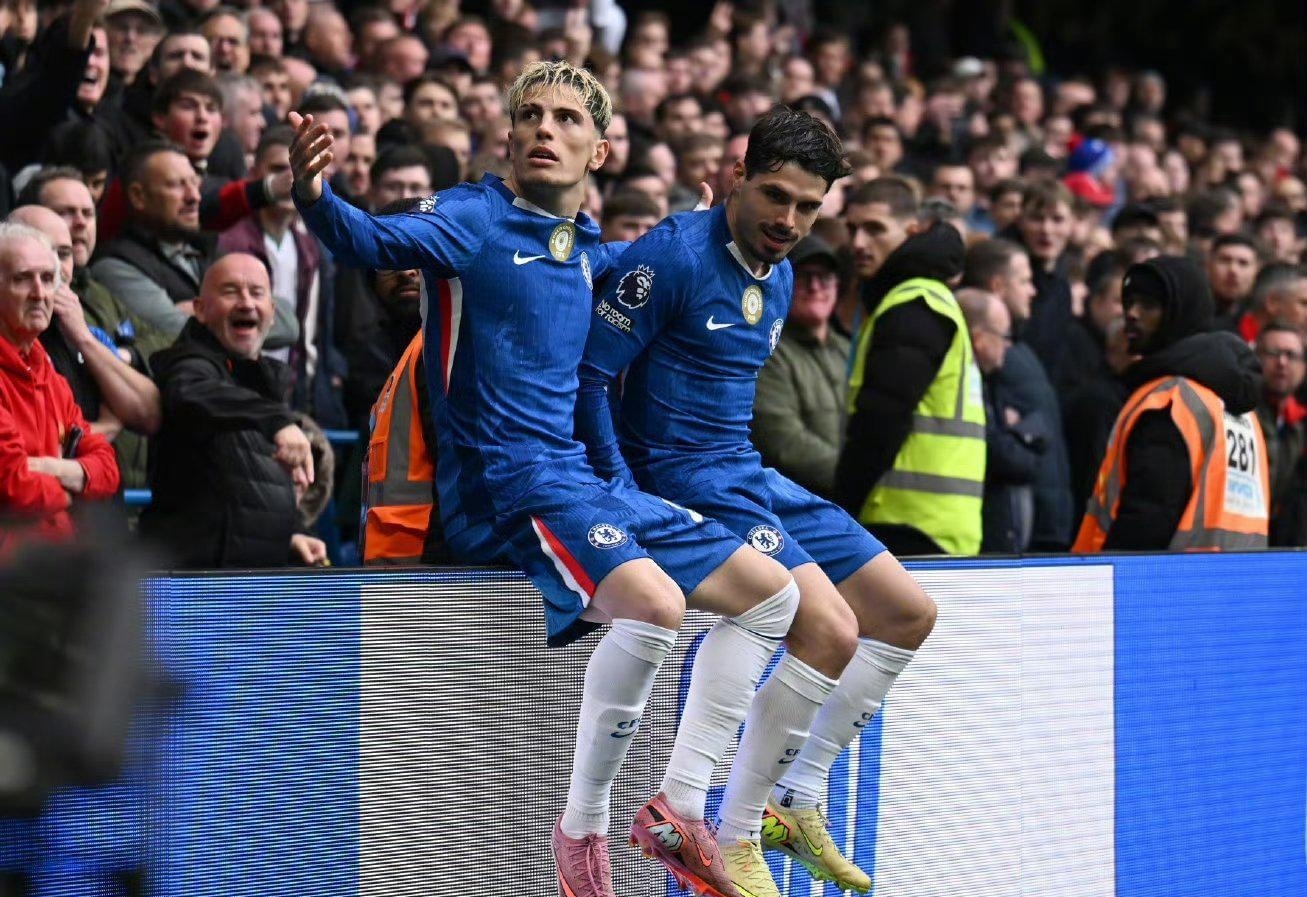 格拉斯纳：连续四个定位球丢球很丢人，疲劳不是输球的借口（格拉斯纳：连丢四个定位球太丢脸，疲劳不该成为输球借口）