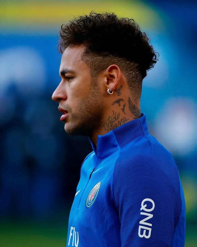 罗马诺：在内马尔遭遇重伤前，有多家俱乐部密切关注他的动态（罗马诺：内马尔重伤前，多家俱乐部持续关注其动向）