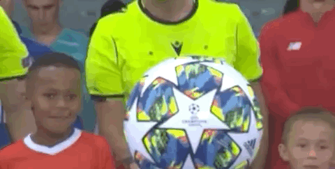 英超-利物浦2-0客胜十人西汉姆，加克波传射建功，萨拉赫未登场（英超：利物浦客场2-0击败十人西汉姆，加克波传射立功，萨拉赫未出场）