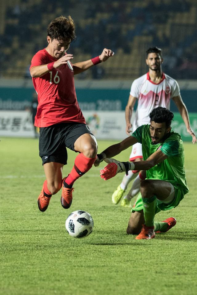 罗马诺：曼城签约18岁中卫朱马巴赫 转租给朗斯（罗马诺：曼城签下18岁中卫朱马巴赫，随后租借至朗斯）