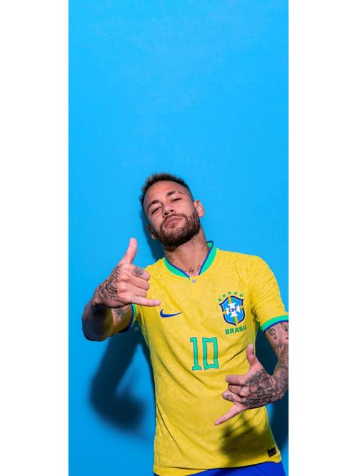 库尔图瓦：当下我肯定是最佳门将之一；没感觉更衣室关系不好（库尔图瓦：我当下无疑是顶级门将之一；更衣室关系并不紧张）